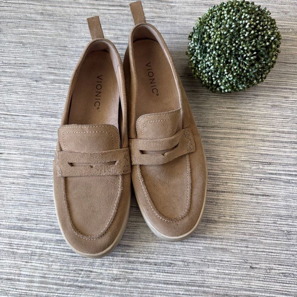 Vionic Women's Uptown Loafer Sand Suede Penny Loafers Size 8.5